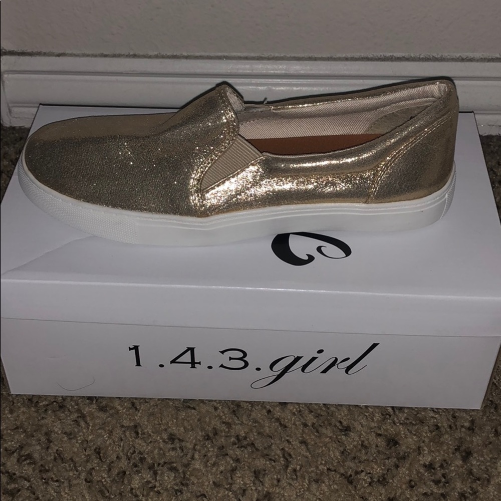 1.4.3. Girl shoes